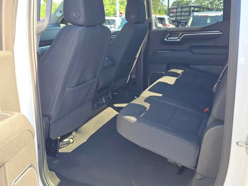 Used 2024 GMC Sierra 1500 SLE RWD image 10