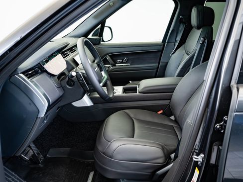 New 2026 Land Rover Range Rover Long Wheelbase SE image 19