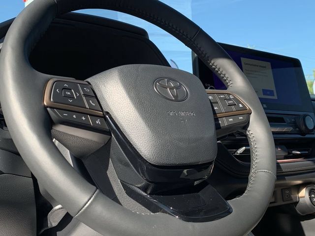 Used 2026 Toyota Grand Highlander AWD Hybrid image 19