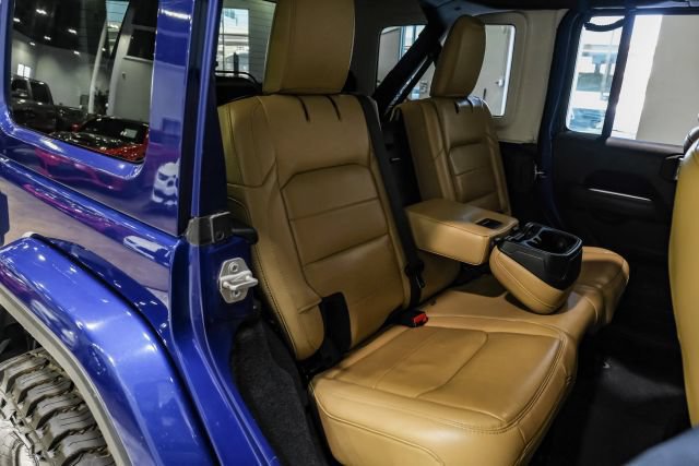 Used 2019 Jeep Wrangler Unlimited Sahara AWD/4WD image 34