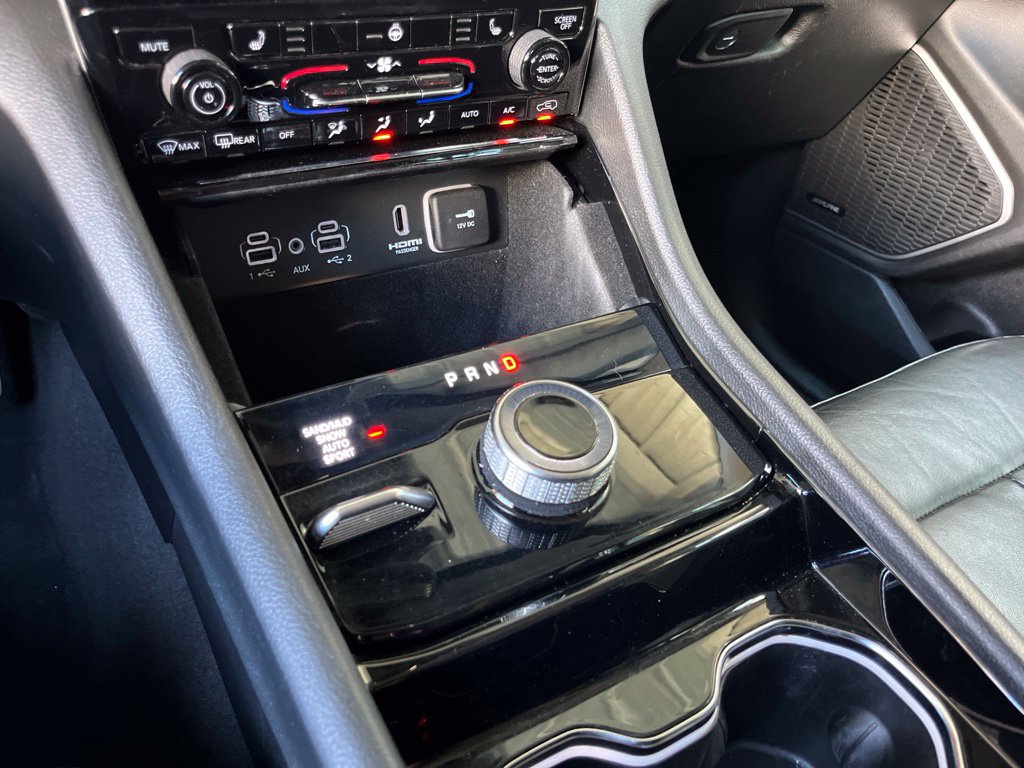 Used 2022 Jeep Grand Cherokee L Limited AWD/4WD image 32