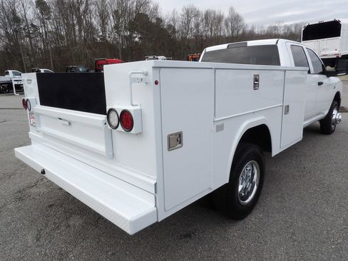 Used 2023 RAM 3500 Tradesman w/ Chrome Appearance Group image 5