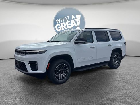 New 2026 Jeep Grand Wagoneer 4WD w/ Premium Group I image 8