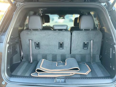 Used 2024 GMC Acadia AT4 image 5