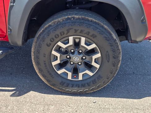 Used 2020 Toyota Tacoma TRD Sport RWD image 10