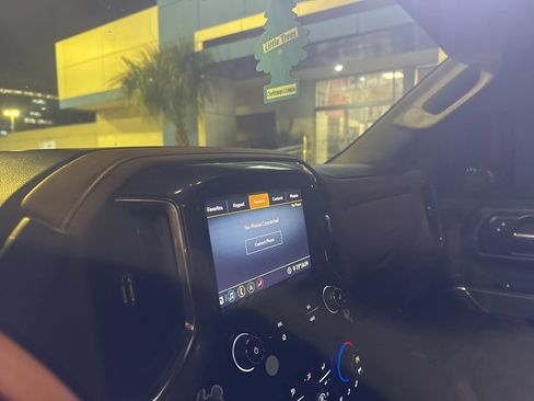 Used 2020 Chevrolet Silverado 3500 High Country w/ Technology Package image 11