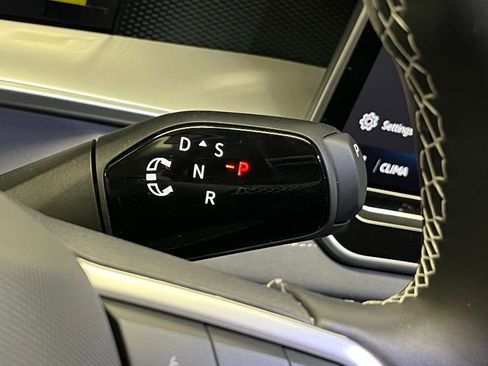 New 2026 Volkswagen Tiguan SE image 18