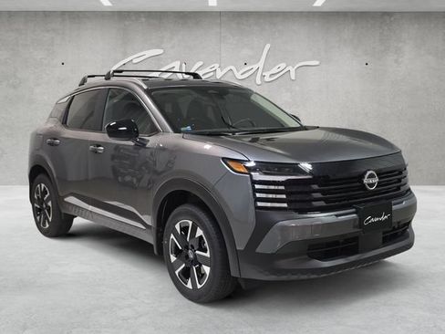 New 2026 Nissan Kicks SV AWD/4WD image 2