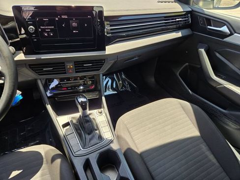 Used 2025 Volkswagen Jetta S FWD image 19