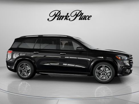 New 2026 Mercedes-Benz GLS 450 4MATIC image 29