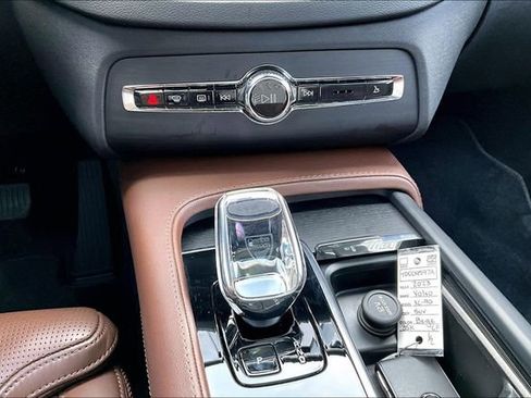 Used 2023 Volvo XC90 B6 Ultimate image 26