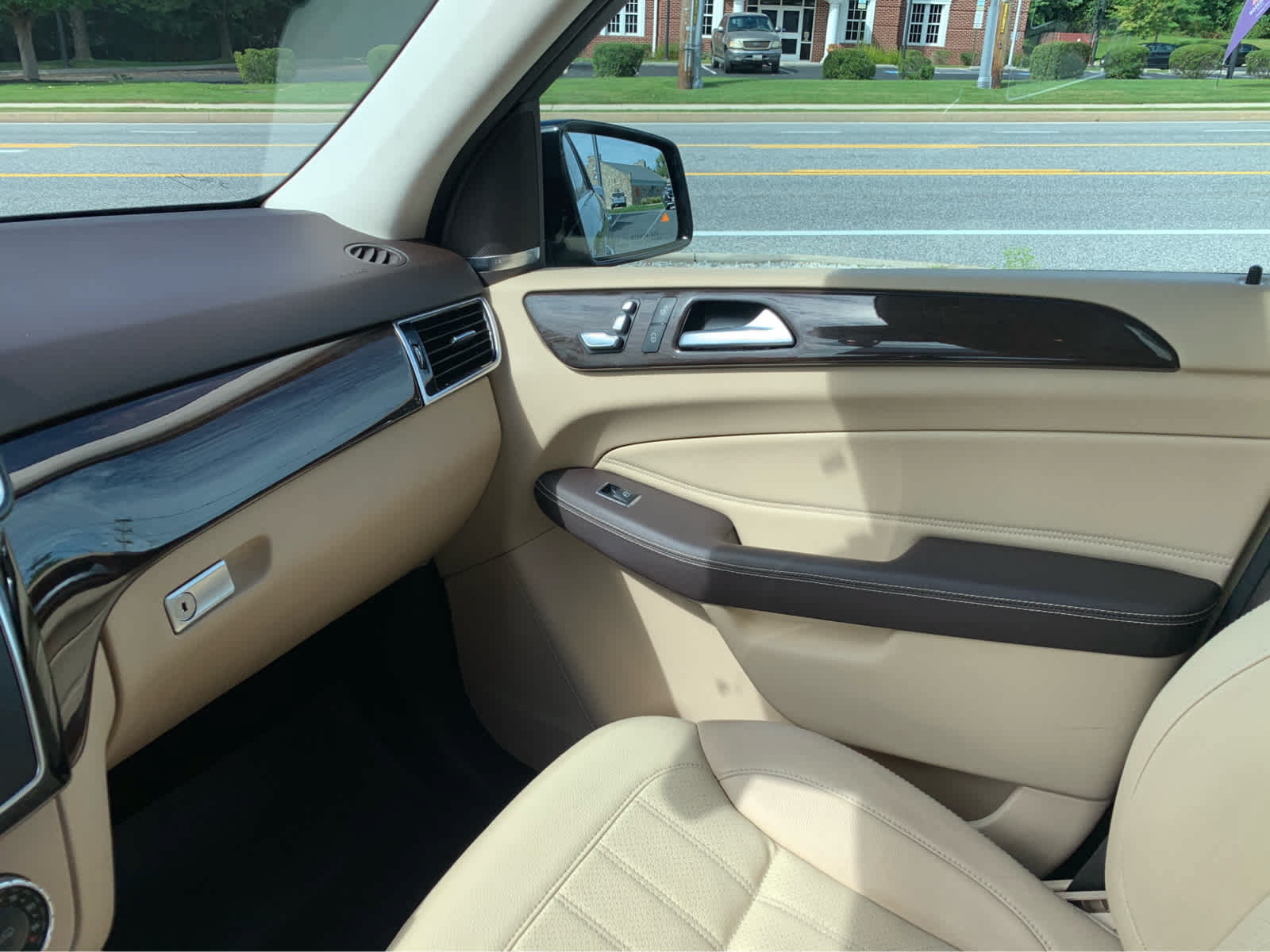Used 2018 Mercedes-Benz GLE 350 4MATIC image 20