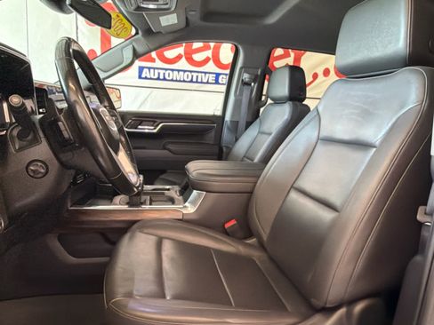 Used 2025 GMC Sierra 1500 SLT w/ SLT Premium Plus Package AWD/4WD image 17