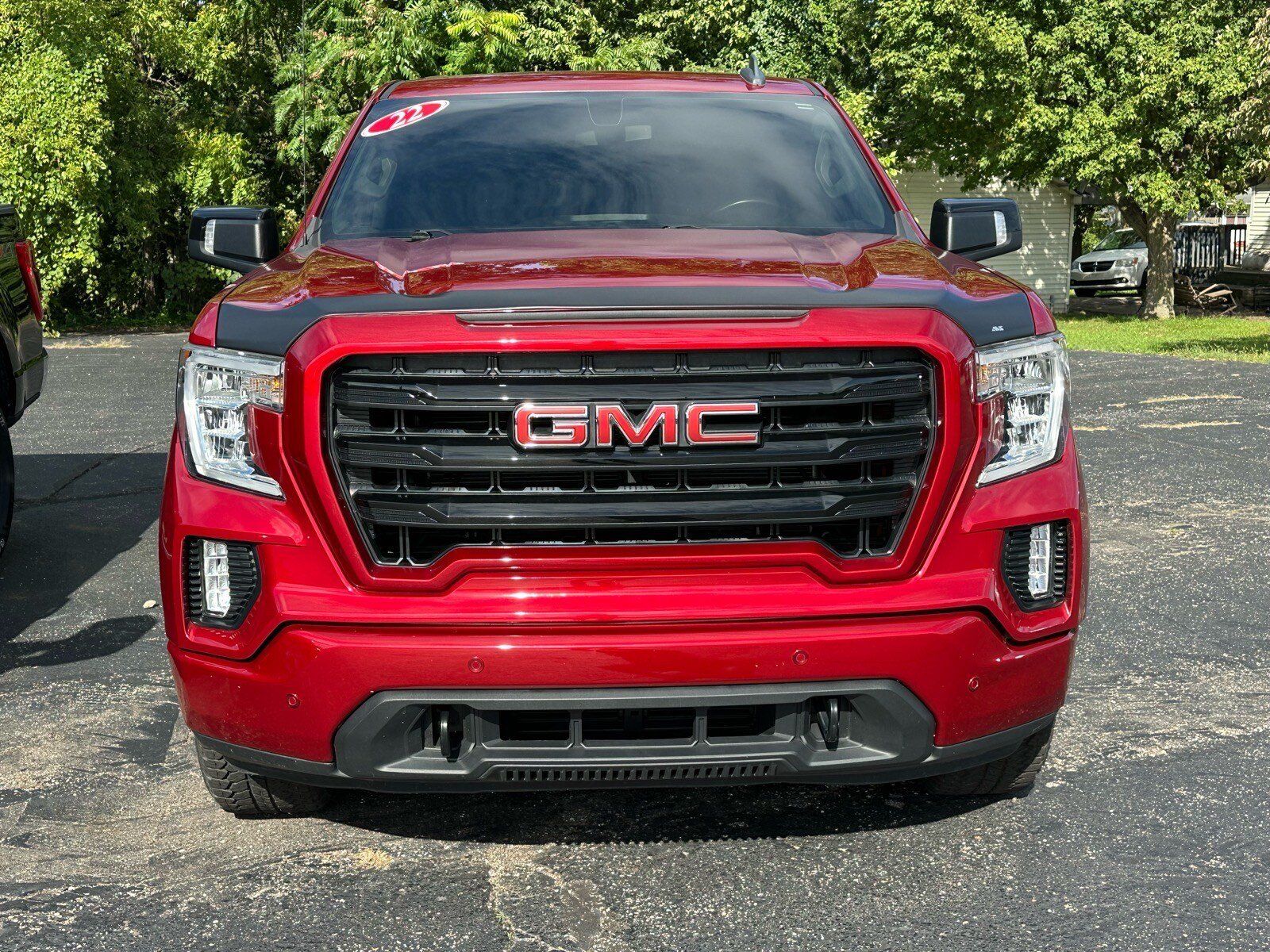 Used 2022 GMC Sierra 1500 Elevation w/ Driver Alert Package I AWD/4WD image 2