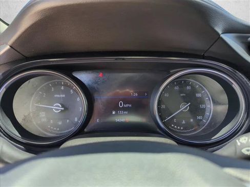 Used 2021 Buick Encore GX Preferred w/ Sport Touring Package FWD image 9