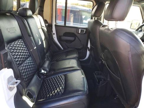 Used 2022 Jeep Gladiator Sport image 6