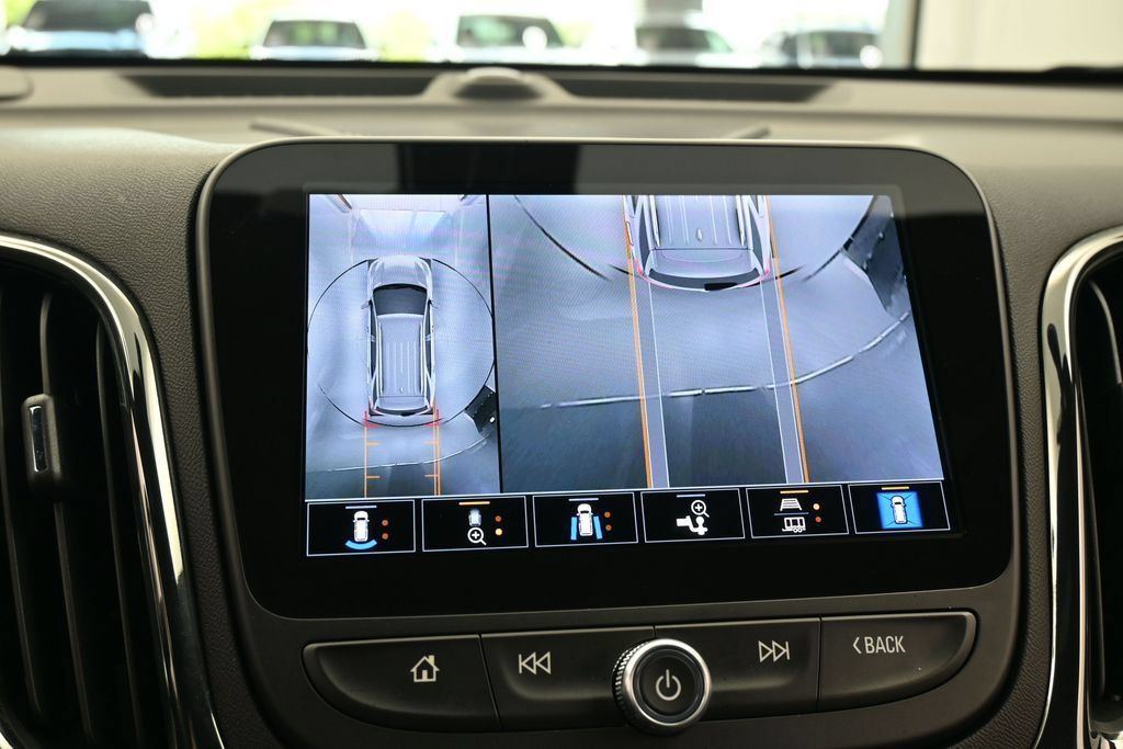 Used 2024 Chevrolet Equinox RS w/ RS Leather Package FWD image 22