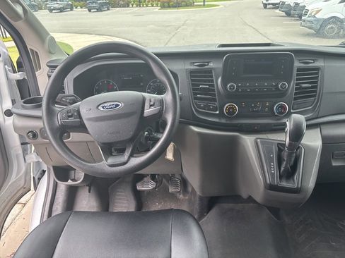 Used 2022 Ford Transit 350 DRW image 45