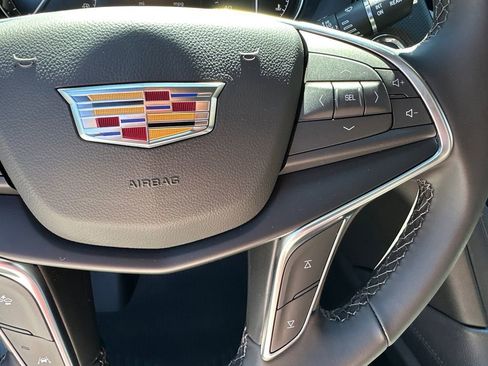 New 2026 Cadillac XT5 Luxury w/ LPO, Floor Liner Package AWD/4WD image 25