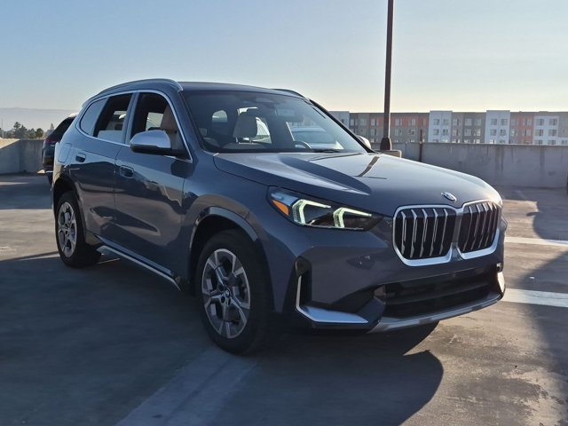 Used 2023 BMW X1 xDrive28i w/ Convenience Package AWD/4WD image 3