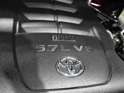 Used 2017 Toyota Sequoia SR5 image 66