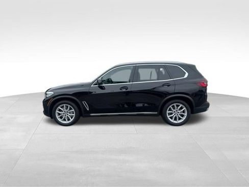 Certified 2023 BMW X5 xDrive40i w/ Premium Package AWD/4WD image 2