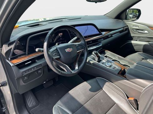 Used 2023 Cadillac Escalade Premium Luxury w/ LPO, Radiant Package AWD/4WD image 12