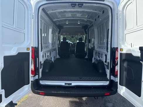New 2025 Ford Transit 250 148 Medium Roof image 44