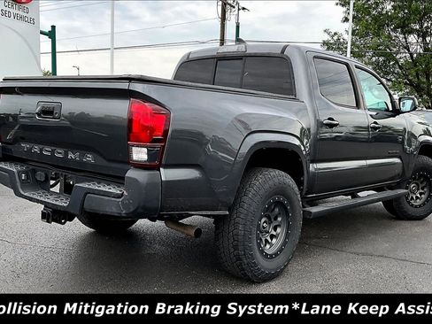 Used 2019 Toyota Tacoma SR w/ SR Convenience Package AWD/4WD image 6