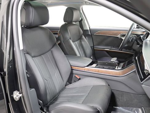 Used 2021 Audi A8 L 4.0T w/ Executive Plus Package image 31