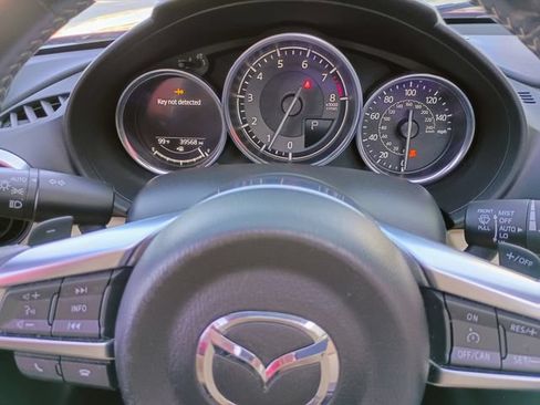 Used 2020 MAZDA MX-5 Miata RF Grand Touring RWD image 46