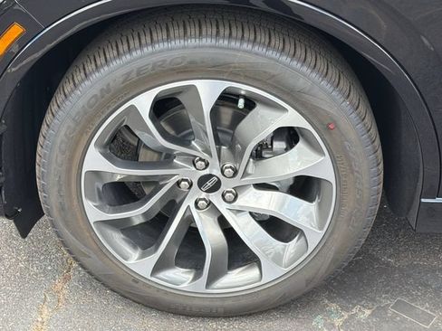 New 2026 Lincoln Aviator 2WD w/ Jet Appearance Package image 12