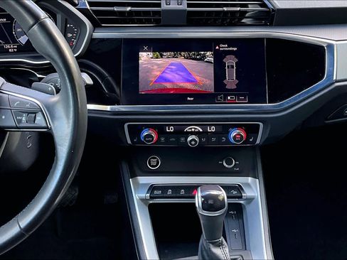 Used 2022 Audi Q3 2.0T Premium w/ Convenience Package image 14