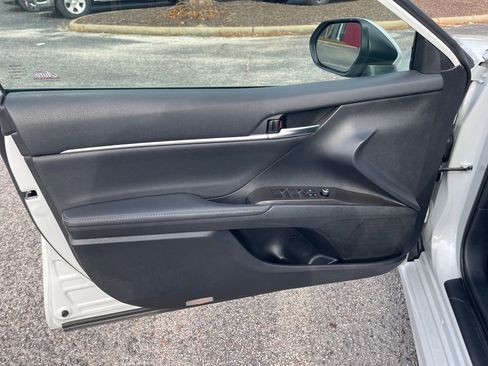 Used 2023 Toyota Camry XSE image 43