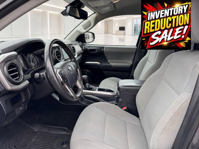 Used 2018 Toyota Tacoma SR5 AWD/4WD image 12