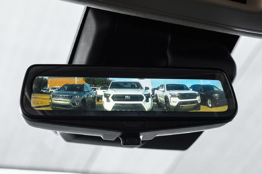 Used 2019 Cadillac Escalade ESV Luxury AWD/4WD image 21