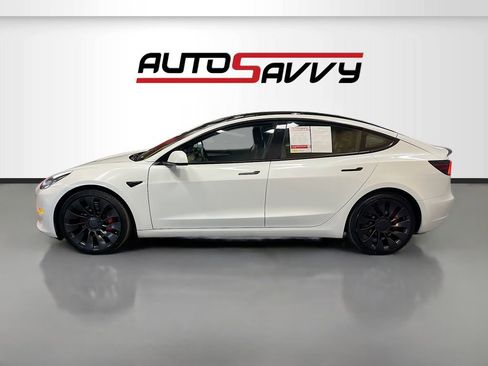 Used 2023 Tesla Model 3 Performance image 4