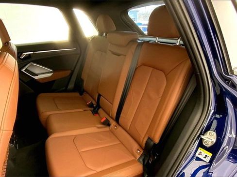 Certified 2025 Audi Q3 2.0T Premium Plus w/ Premium Plus Package image 26