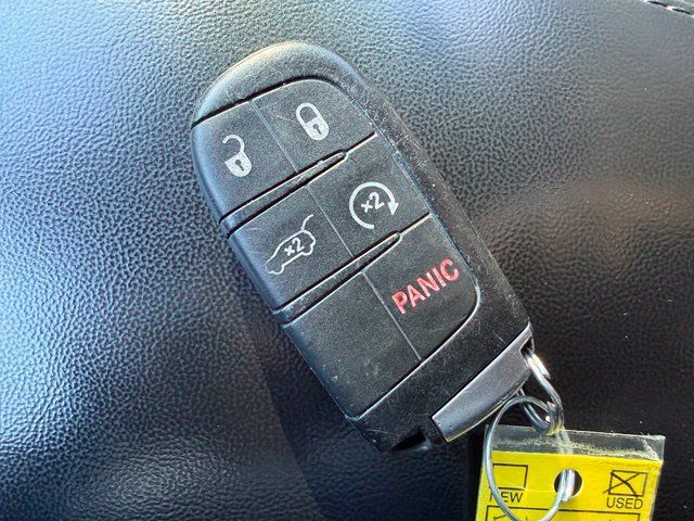 Used 2015 Dodge Durango Limited w/ Nav & Power Liftgate Group AWD/4WD image 12