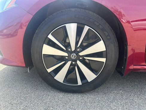 Used 2020 Nissan Altima 2.5 SV AWD/4WD image 19