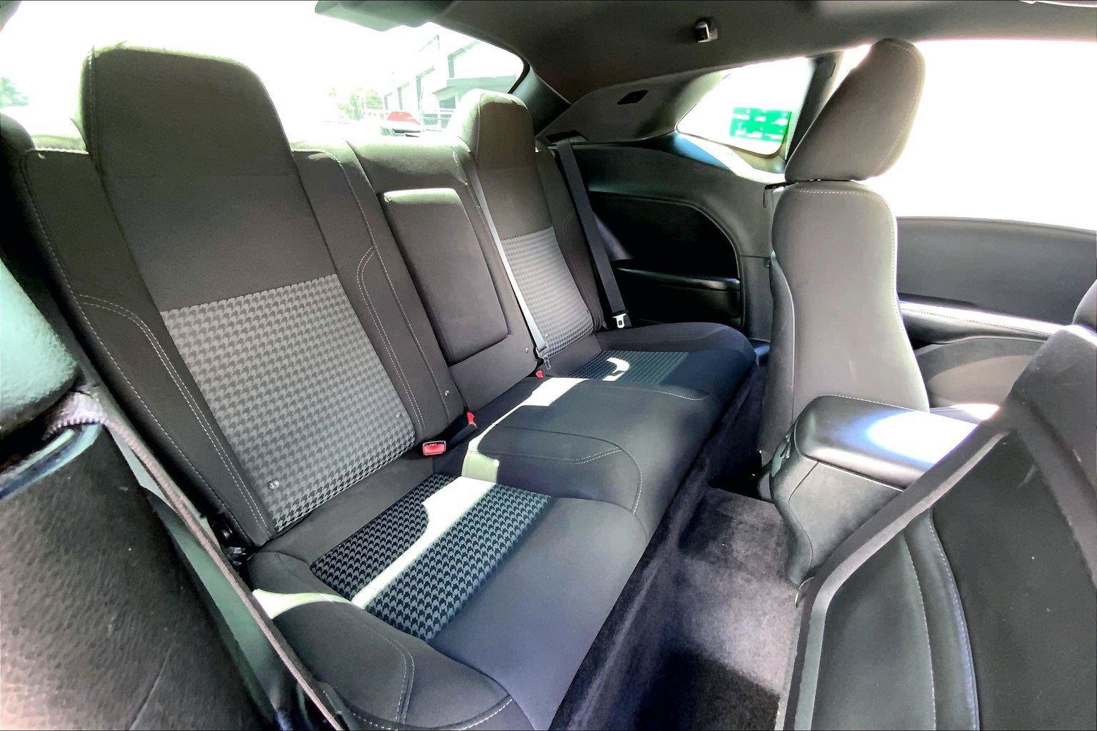 Certified 2017 Dodge Challenger R/T RWD image 27