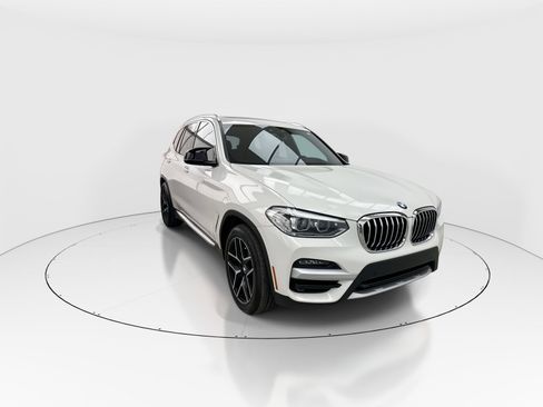 Used 2021 BMW X3 xDrive30e w/ Premium Package image 2