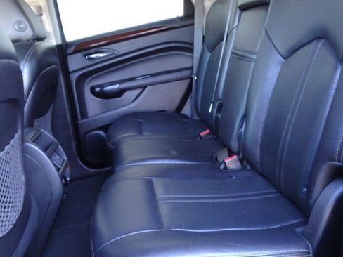 Used 2016 Cadillac SRX Luxury w/ Driver Awareness Package image 13