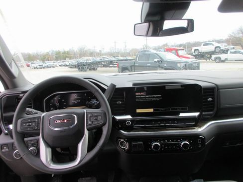 New 2026 GMC Sierra 2500 SLE w/ SLE Value Package; AWD/4WD image 15