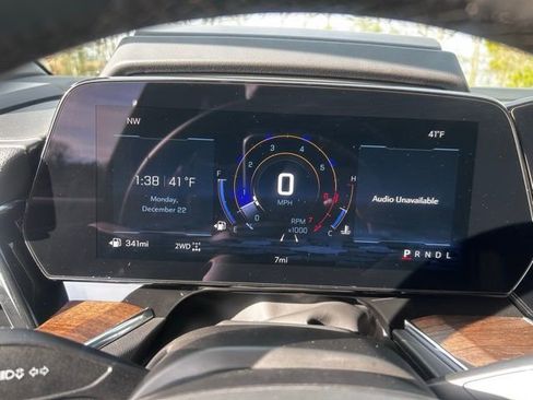 New 2026 Chevrolet Suburban High Country AWD/4WD image 27