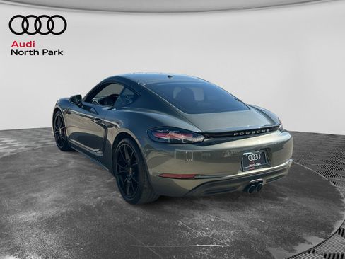 Used 2025 Porsche 718 Cayman S RWD image 3
