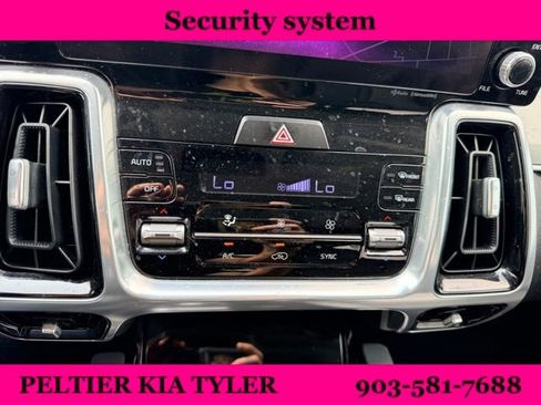 Certified 2023 Kia Sorento SX FWD image 22
