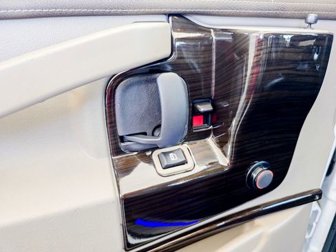 Used 2025 GMC Savana 2500 w/ Driver Convenience Package image 15