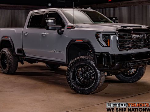 Used 2025 GMC Sierra 2500 AT4X AWD/4WD image 1