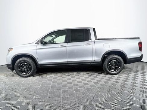 Certified 2025 Honda Ridgeline TrailSport+ image 3